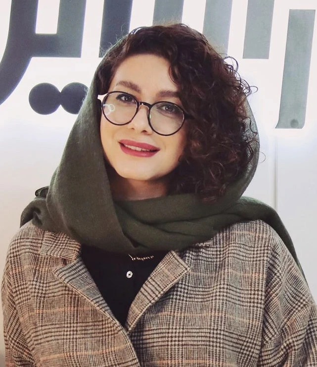 تیم آذر آنلاین- زری محمدی